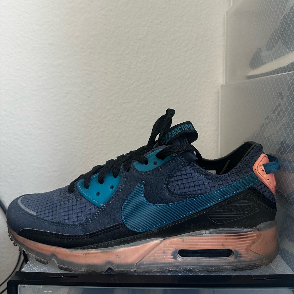 Nike Air Max 90 Terrascape. Midnight Navy/Obsidian/Black/Noise Aqua.